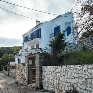  Holiday home Fey's House Waterfront -